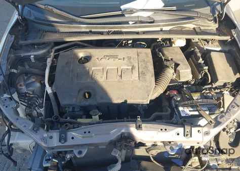 2015 Toyota Corolla Le z USA, uszkodzony, nr VIN 5YFBURHE2FP341237